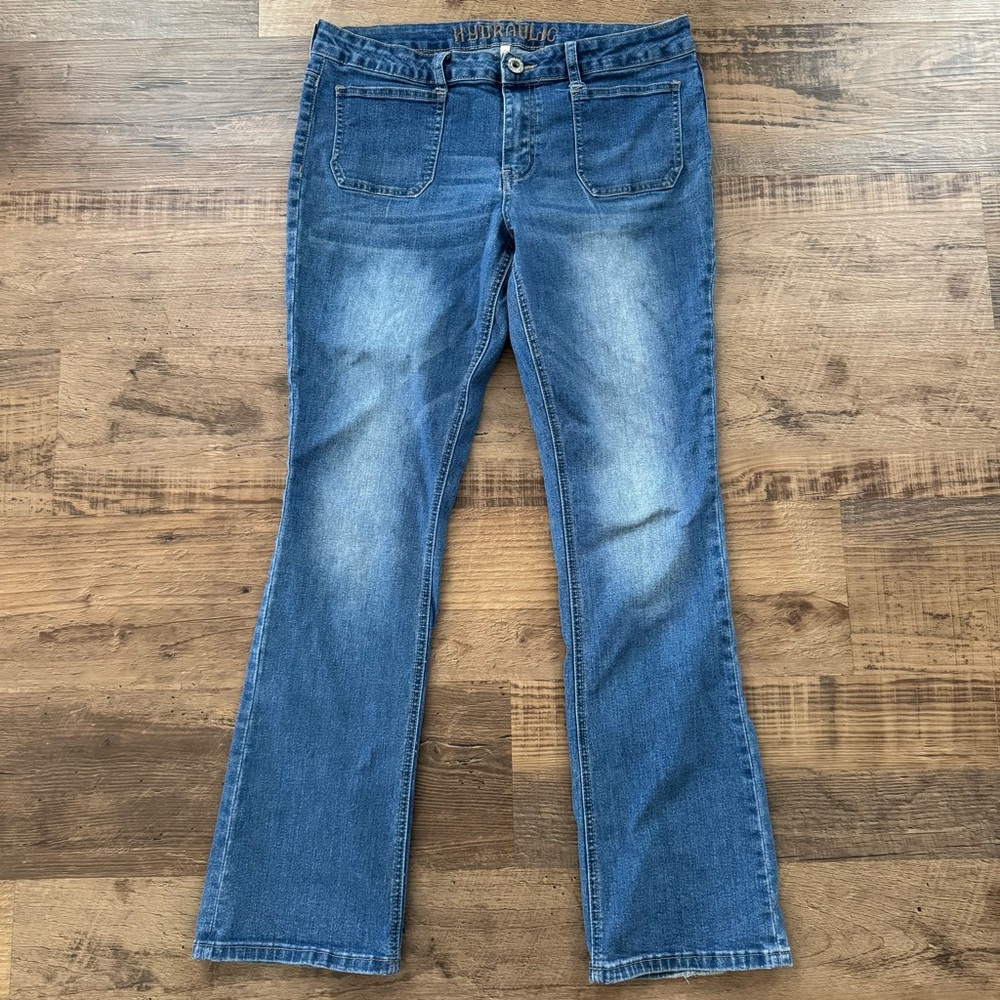 Y2K Low Rise Jeans 12 Denim Front Pocket Natural Slim Boot Flare Distressed Blue